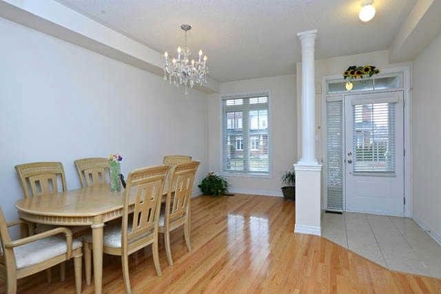 11 Chao Cres, Richmond Hill, L4E0P4 | Image 2
