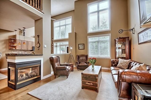 962 On Bogart Circ, Newmarket, L3Y8T4 | Image 2