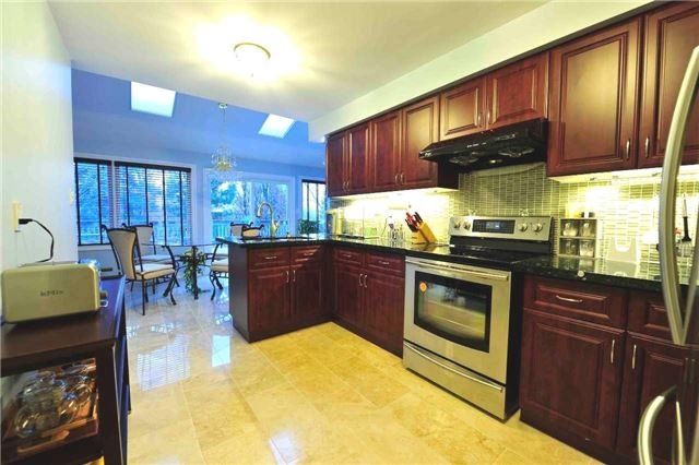 3 Hollingham Rd, Markham, L3R7Y1 | Image 3