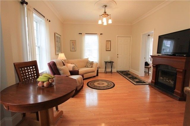 83 Temperance St, Aurora, L4G2R1 | Image 2