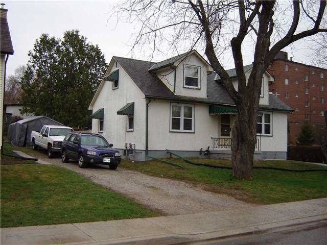 23 Irwin Ave, Aurora, L4G3G1 | Image 2