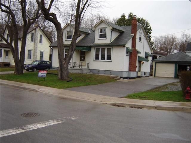 23 Irwin Ave, Aurora, L4G3G1 | Image 3