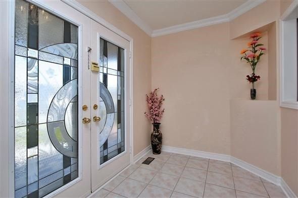 2211 Old Rutherford Rd, Vaughan, L6A1Z7 | Image 3