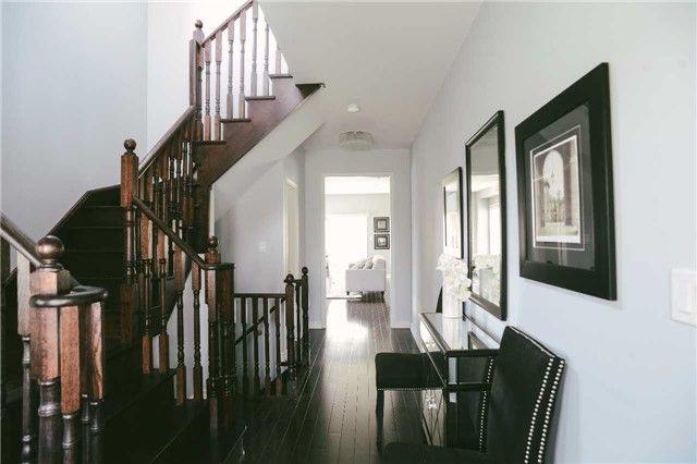 221 Delbert Circ, Whitchurch-Stouffville, L4A0Y7 | Image 2