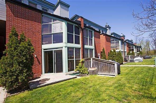 8 - 100 Arbors Lane, Vaughan, L4L7G4 | Image 2