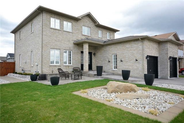 7 Stonemount Cres, Essa, L0M1B4 | Image 2