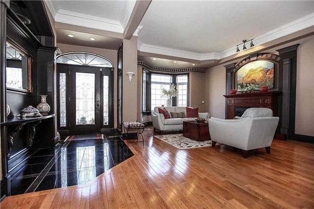 129 Lakeland Cres, Richmond Hill, L4E3A1 | Image 3