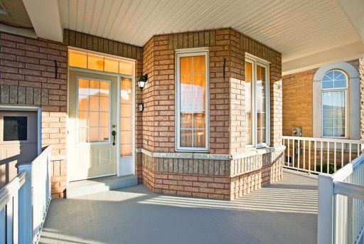 127 Rizal Ave, Markham, L6B 0E6 | Image 2