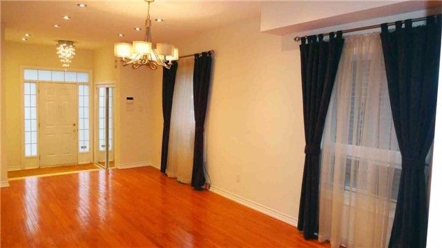 71 Ian Baron Ave, Markham, L3R5R1 | Image 2