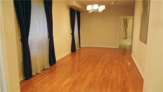 71 Ian Baron Ave, Markham, L3R5R1 | Image 3