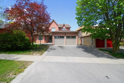 Detached House sold at 148 Tamarac Trail, Aurora, Ontario, L4G5V3 - Aurora Highlands - MLS: N3499363