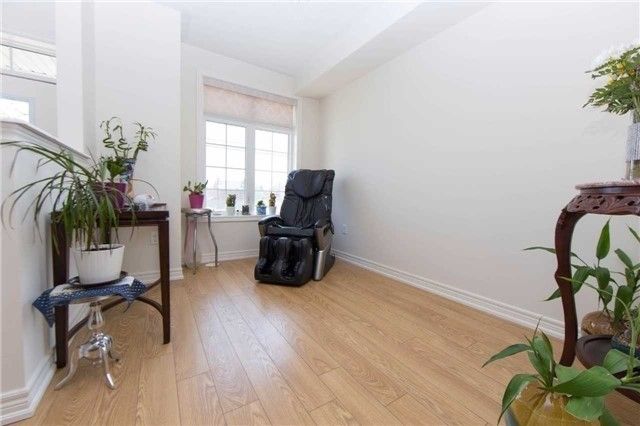 4798 16th Ave, Markham, L6C 0V8 | Image 2