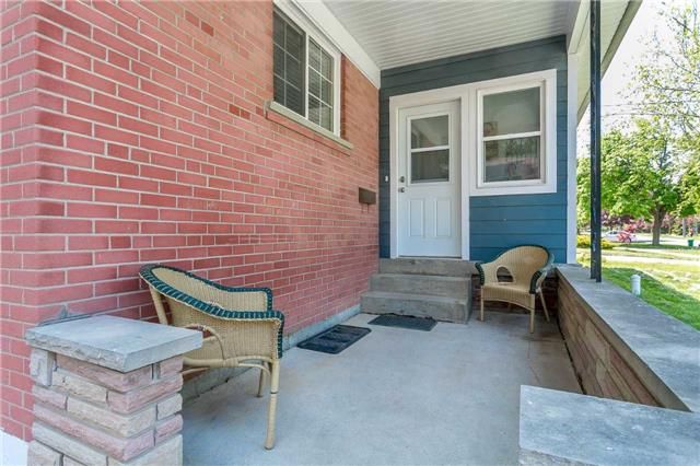 73 Murray Dr, Aurora, L4G2C2 | Image 2