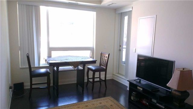 318 - 1 Uptown Dr, Markham, L3R5C1 | Image 3