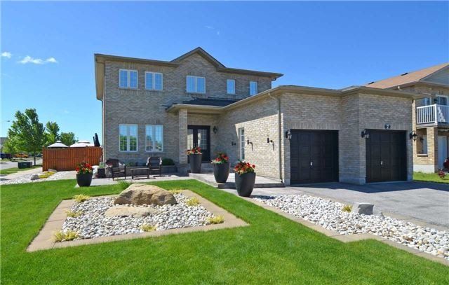 7 Stonemount Cres, Essa, L0M1B4 | Image 2