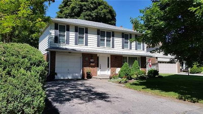 Detached House sold at 38 Walkerton Drive, Markham, Ontario, L3P1H8 - Bullock - MLS: N3524603
