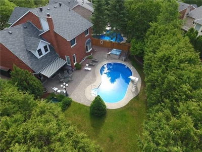 Detached House sold at 37 Murdock Avenue, Aurora, Ontario, L4G5E7 - Aurora Heights - MLS: N3531161