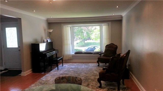 47 Ladyslipper Crt, Markham, L3T2S6 | Image 3