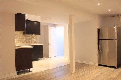 Detached House leased at 32 Subrisco Avenue, Richmond Hill, Ontario, L4S1B2 - Devonsleigh - MLS: N3554401