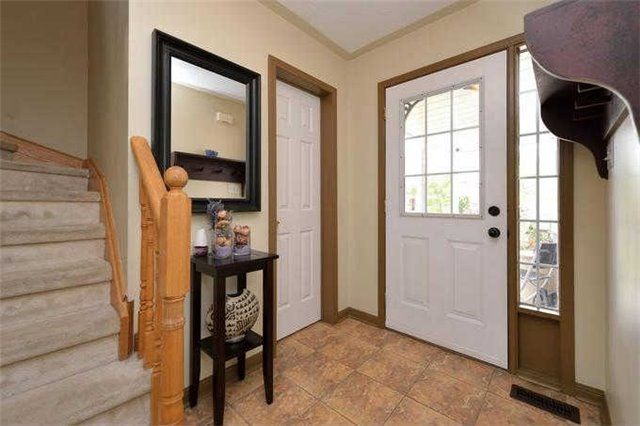 57 Bolster Lane, Uxbridge, L9P 1X8 | Image 2