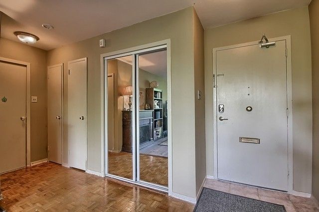 #406 - 67 Richmond St, Richmond Hill, L4C3Y3 | Image 3