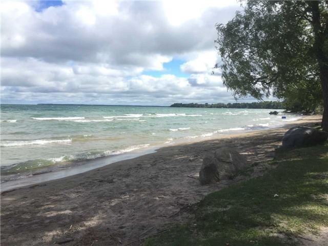 74 De La Salle Blvd, Georgina, L0E1L0 | Image 2