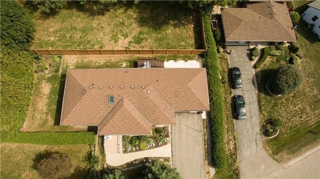 19 Schomberg Rd N, Richmond Hill, L4E2T7 | Image 2