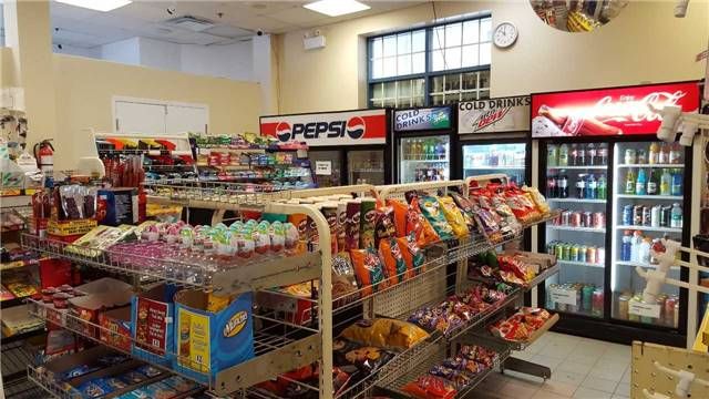 41 - 10909 Yonge St, Richmond Hill, L4C3E3 | Image 2