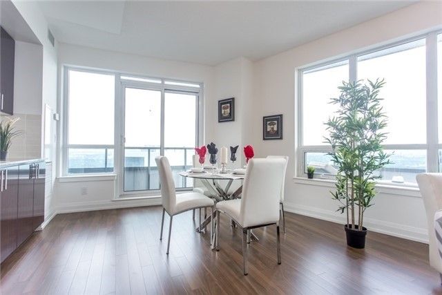 Lph1-15 - 7161 Yonge St, Markham, L3T0C8 | Image 3