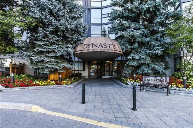 404 - 40 Harding Blvd W, Richmond Hill, L4C9S5 | Image 2