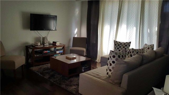 36 Farr Ave, East Gwillimbury, L0G1V0 | Image 2