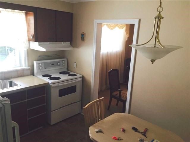 438 Centre St E, Richmond Hill, L4C1B7 | Image 2