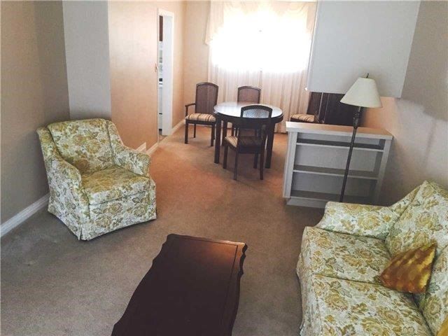 438 Centre St E, Richmond Hill, L4C1B7 | Image 3