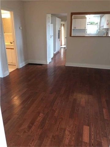 15 Laurier Ave, Richmond Hill, L4E2Z4 | Image 3