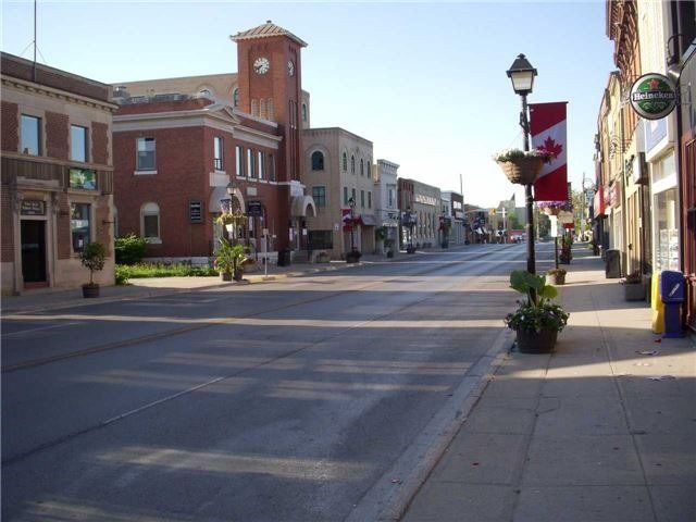 15231 Yonge St, Aurora, L4G1L8 | Image 3