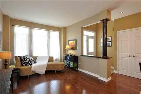 52 Victoria Wood Ave, Markham, L6E1K1 | Image 3