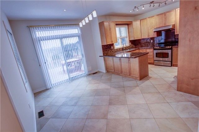 76 Ivy Glen Dr, Vaughan, L6A0P2 | Image 3