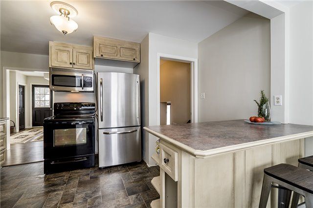 1990 Victoria St, Innisfil, L9S1K2 | Image 3