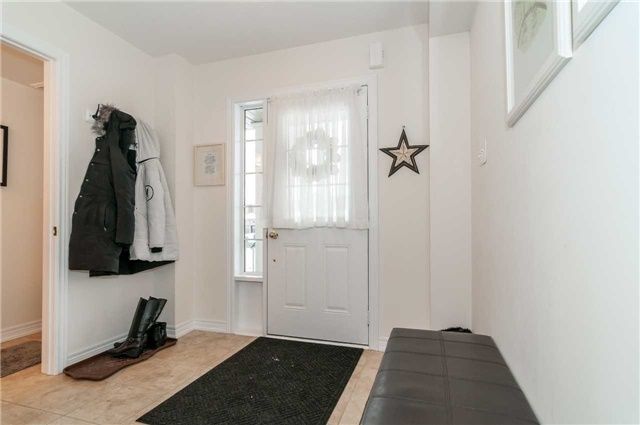 18 Admiral Cres, Essa, L4M1B4 | Image 3