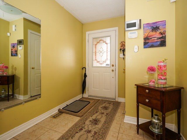 154 Amulet Cres, Richmond Hill, L4S2T5 | Image 2