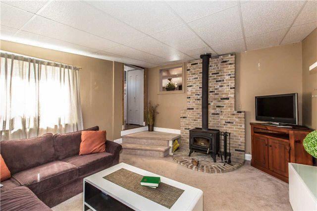 151 Richmond St, Richmond Hill, L4C3Y7 | Image 3