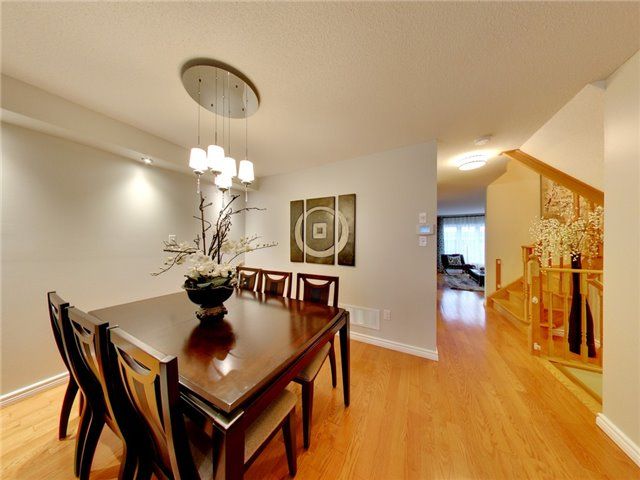 21 Westcliffe Cres, Richmond Hill, L4E0S1 | Image 3