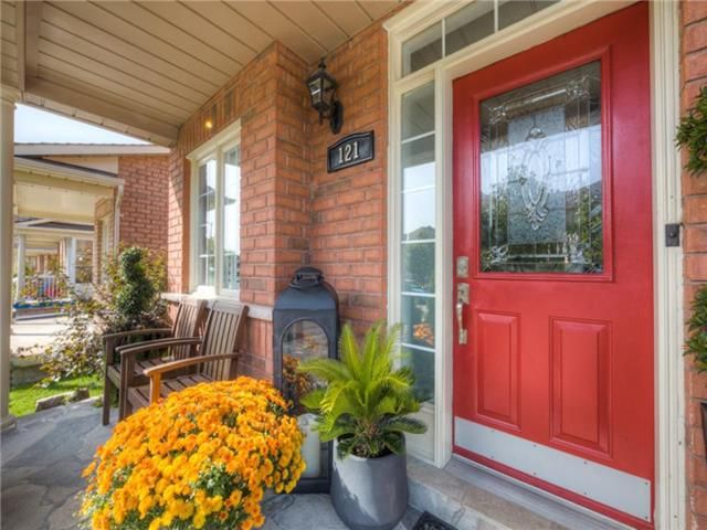 121 Hopecrest Rd, Markham, L6C2V7 | Image 2