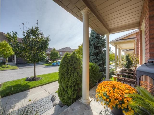 121 Hopecrest Rd, Markham, L6C2V7 | Image 3