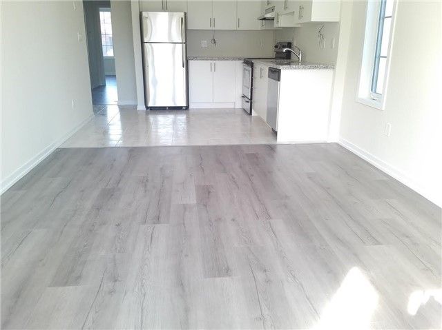 E07 - 26 Bruce St, Vaughan, L4L1J4 | Image 2