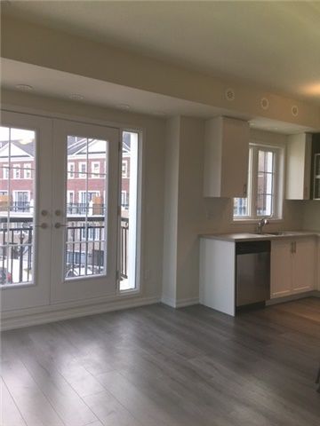 E08 - 26 Bruce St, Vaughan, L4L1J4 | Image 3