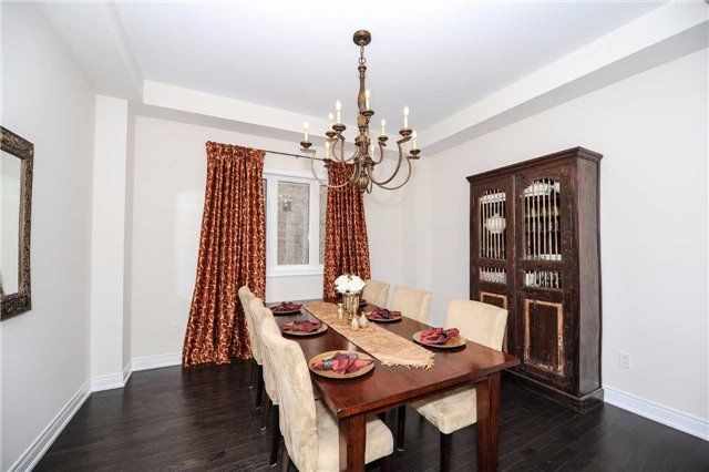 20 Rivoli Dr, Vaughan, L4H3X2 | Image 2