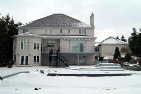 14 Alm Crt, Aurora, L4G6W7 | Image 2