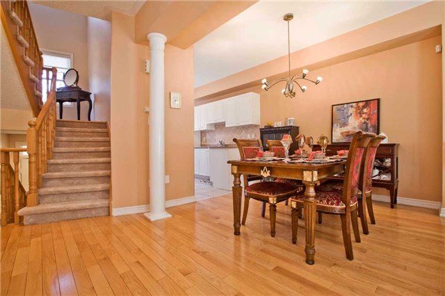 23 Michael Way, Markham, L3R5G4 | Image 3