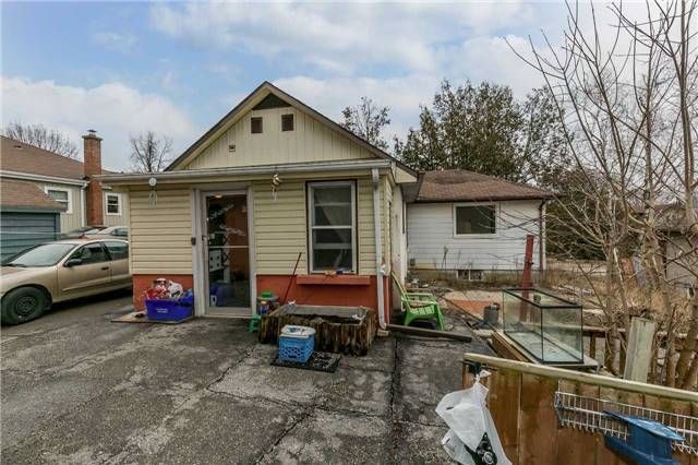 54 Vincent St, Newmarket, L3Y4G5 | Image 3